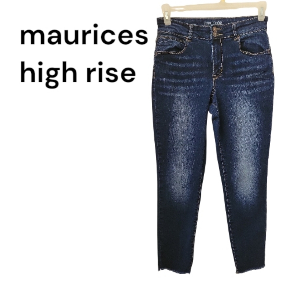 maurices High-rise Ankle Cropped Jeans, Raw Hem, 10/M, Dark Wash, EUC